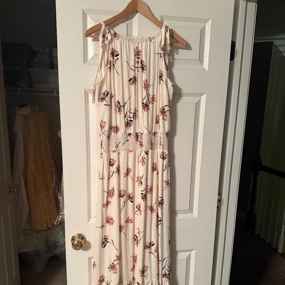 Floral Dress - Picture 1 of 4